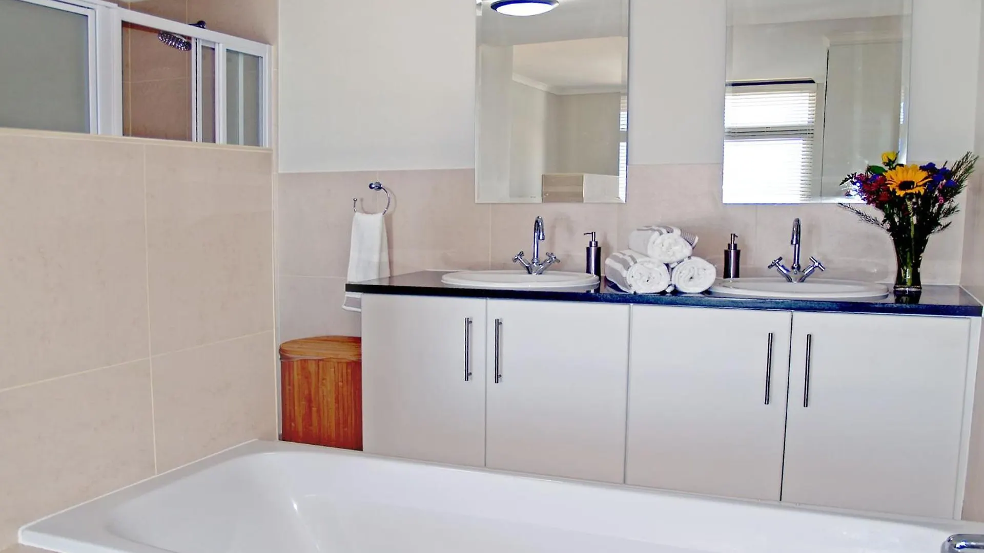 Villa Bluebird Penthouse Muizenberg Ferienhaus