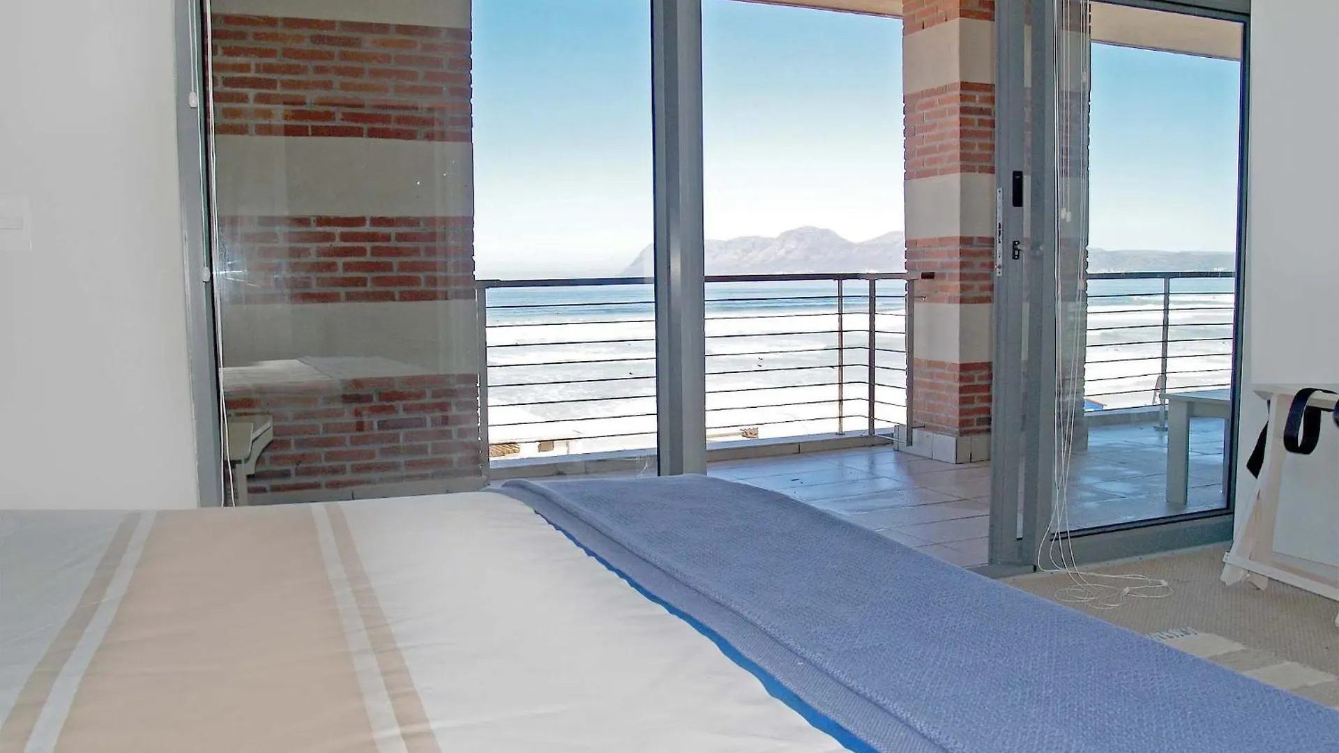 Bluebird Penthouse Villa Muizenberg