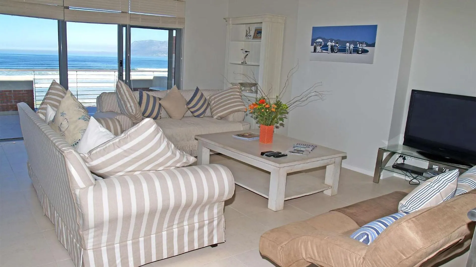 Bluebird Penthouse Villa Muizenberg 0*,  South Africa